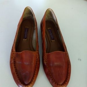 Bayberry Brown leather loafers ladies size 9